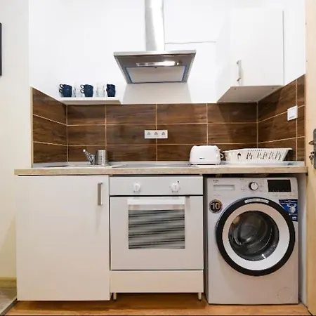 Apartamento 1 Bedroom Flat In Nyar Str., *