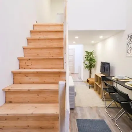 아파트 1 Bedroom Flat In Nyar Str.,